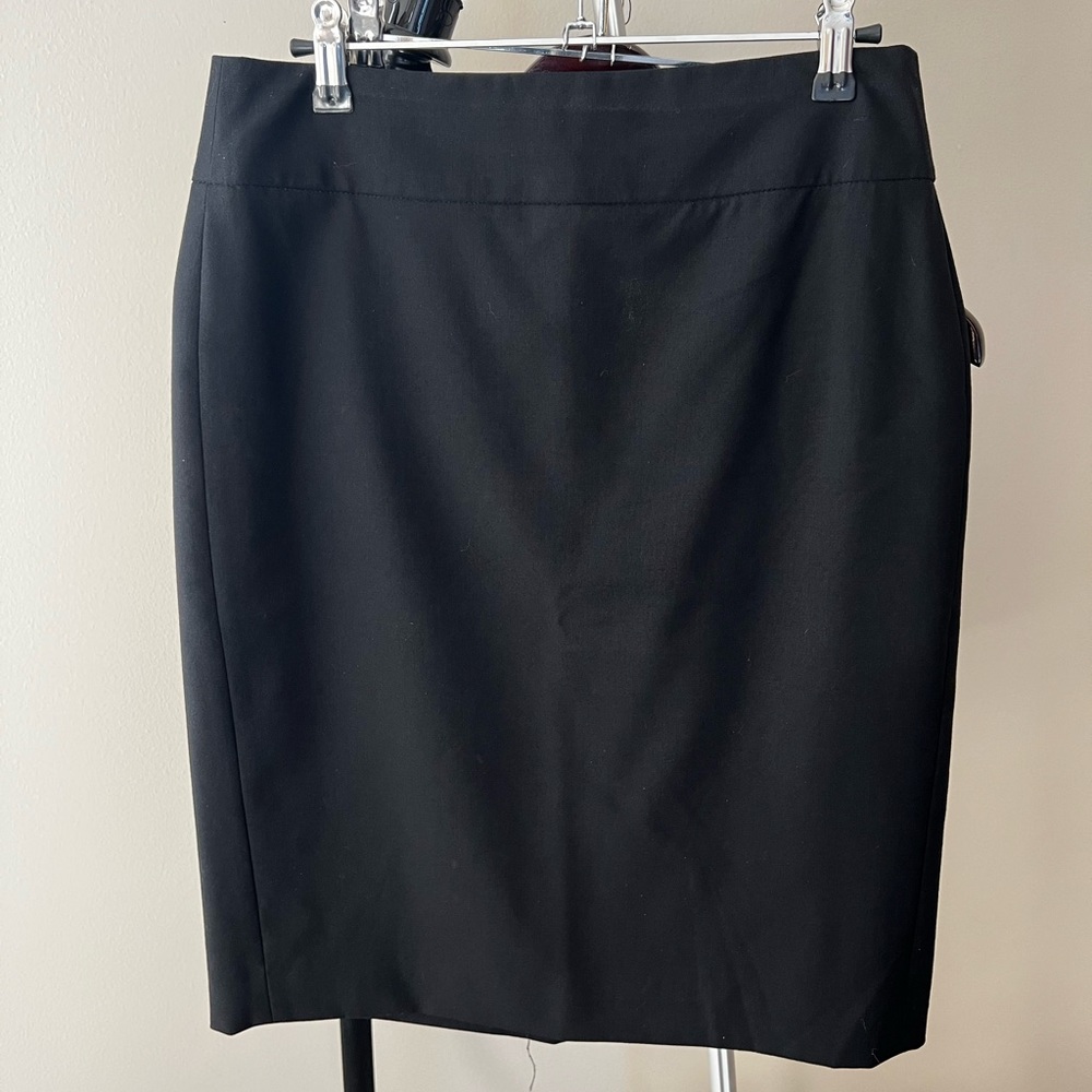 Banana Republic Pencil skirt